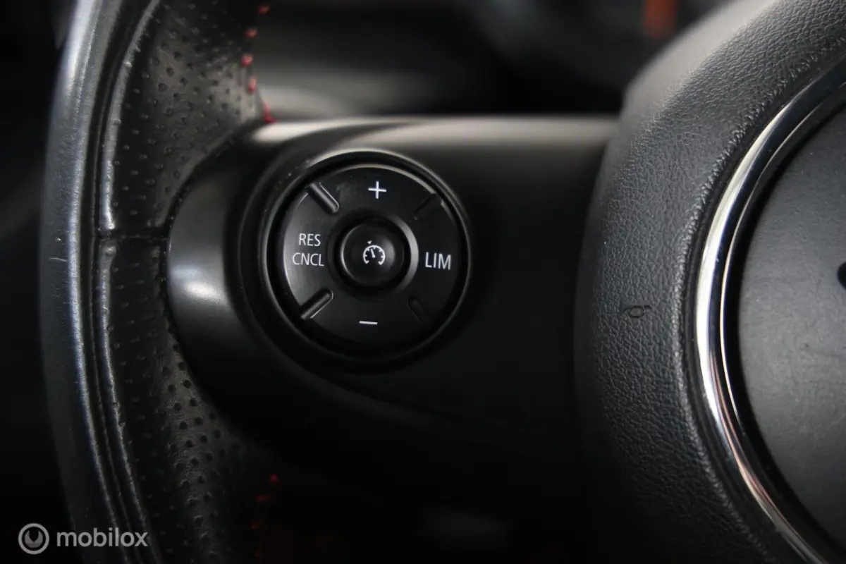Cooper 1.5 Carplay - JCW interieur - Airco