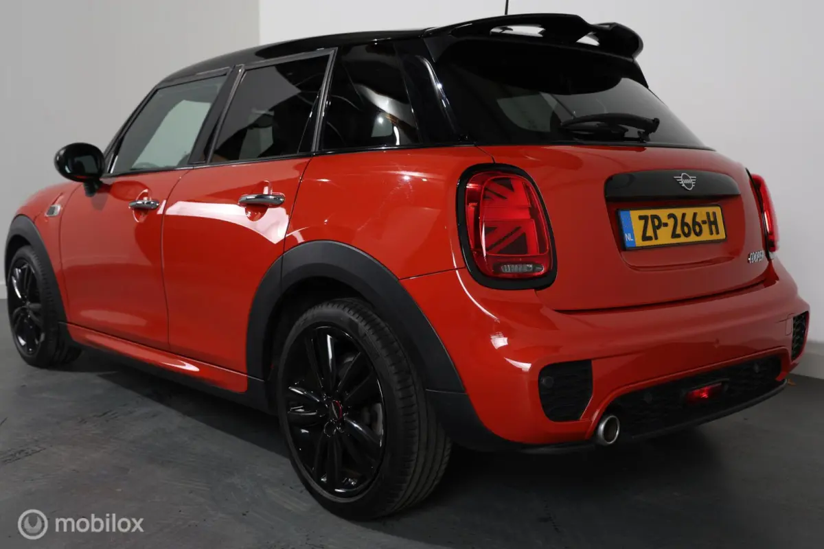 Cooper 1.5 Carplay - JCW interieur - Airco