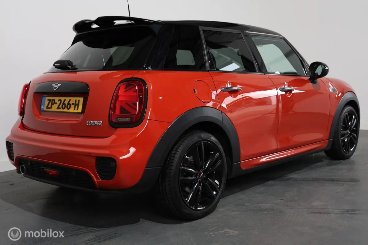 Cooper 1.5 Carplay - JCW interieur - Airco