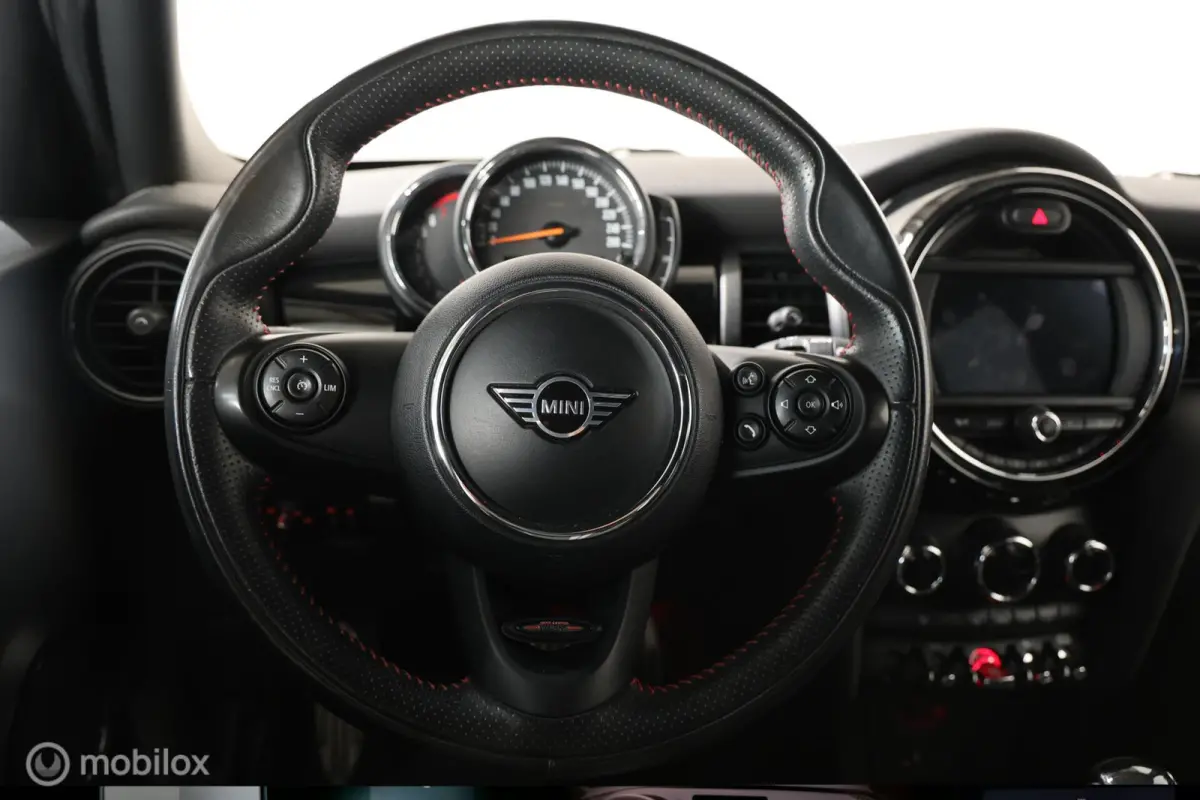 Cooper 1.5 Carplay - JCW interieur - Airco
