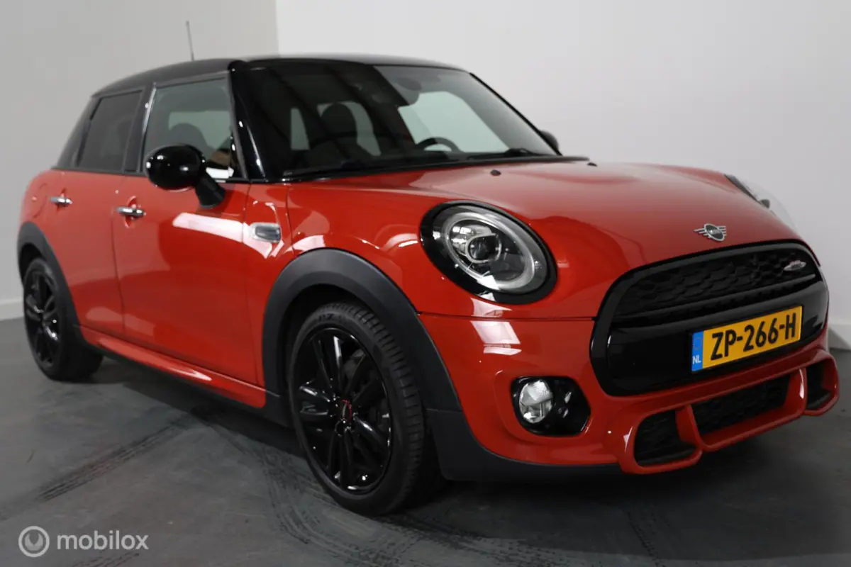 Cooper 1.5 Carplay - JCW interieur - Airco