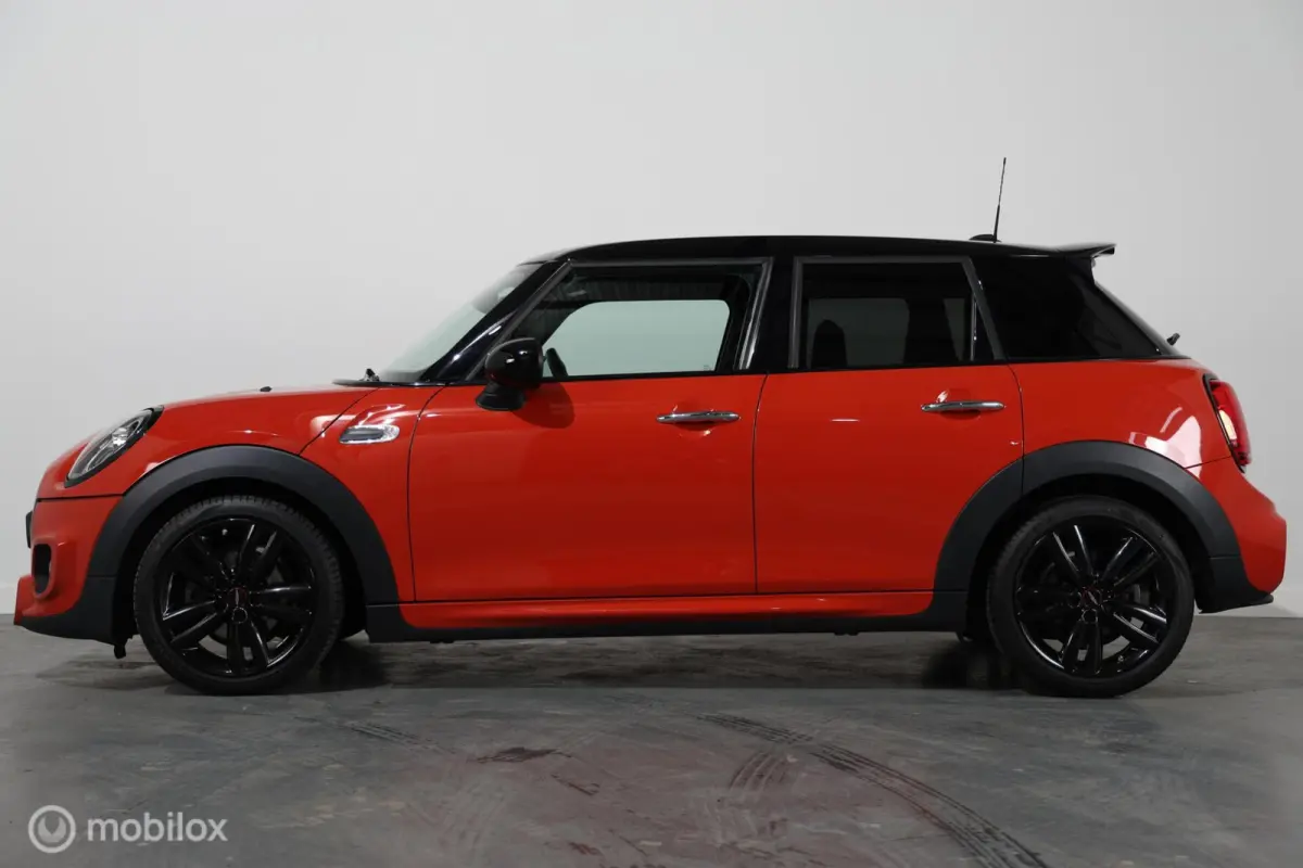 Cooper 1.5 Carplay - JCW interieur - Airco