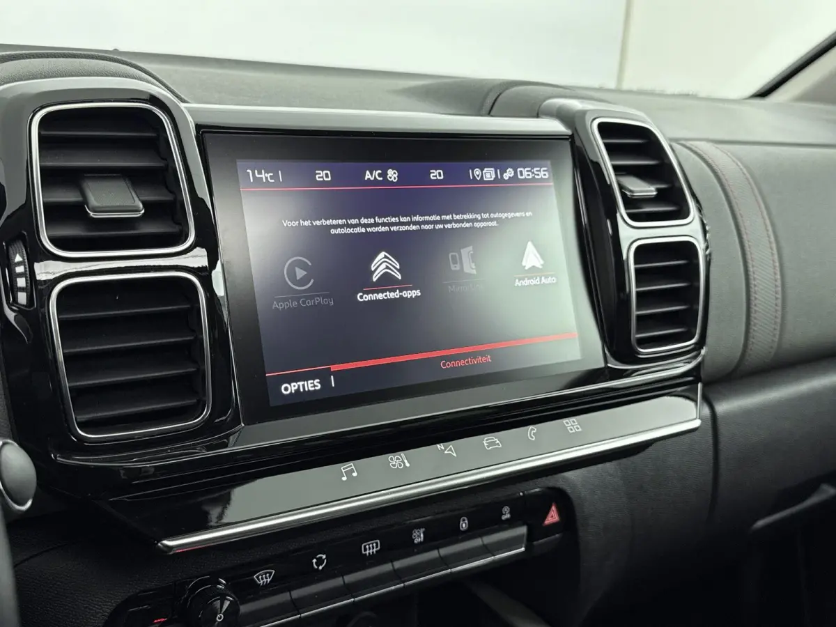 130pk Feel | Glazen Panoramadak | Camera | Comfortstoelen | Keyless | Dodehoek Detectie | Climate Control  | 19" Lichtmetalen Velgen | Apple Carplay/Android Auto |