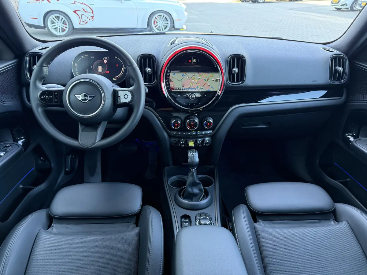 2.0 Cooper SE ALL4 Leder/Camera/Apple