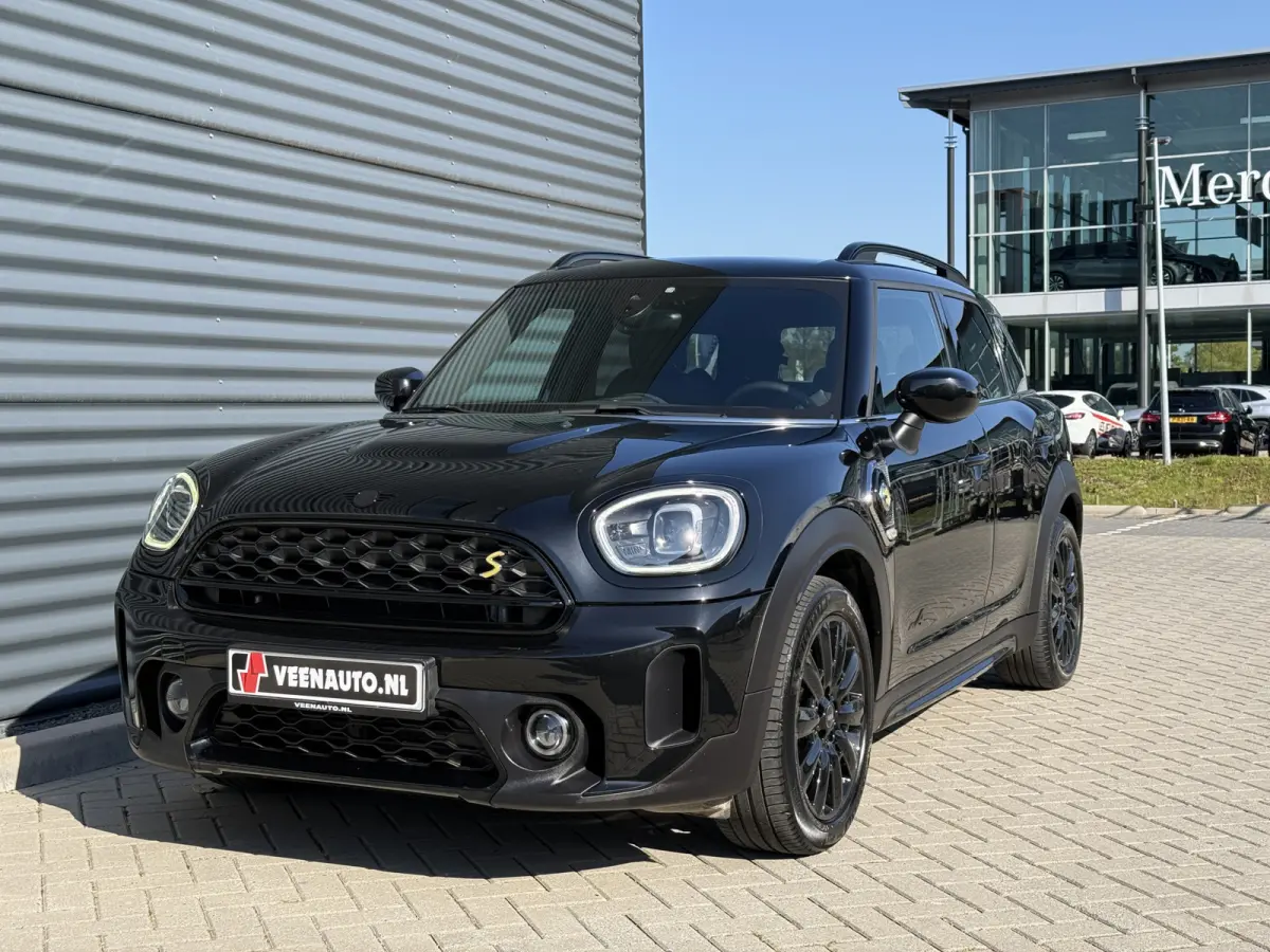 2.0 Cooper SE ALL4 Leder/Camera/Apple