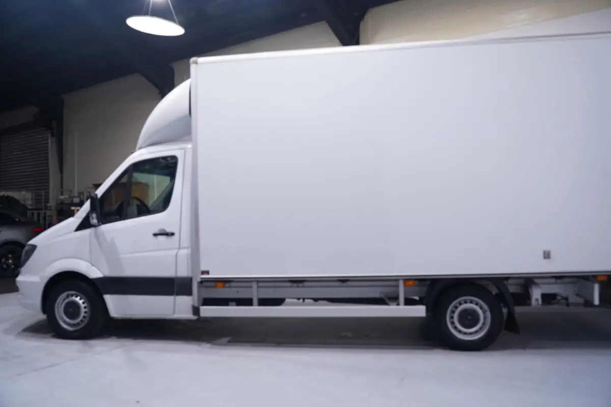 311 CDI Automaat Bakwagen met Deuren 20M3 Airco, Dakspoiler, LxBxH 430x210x220 cm, NAP, 3-Zits