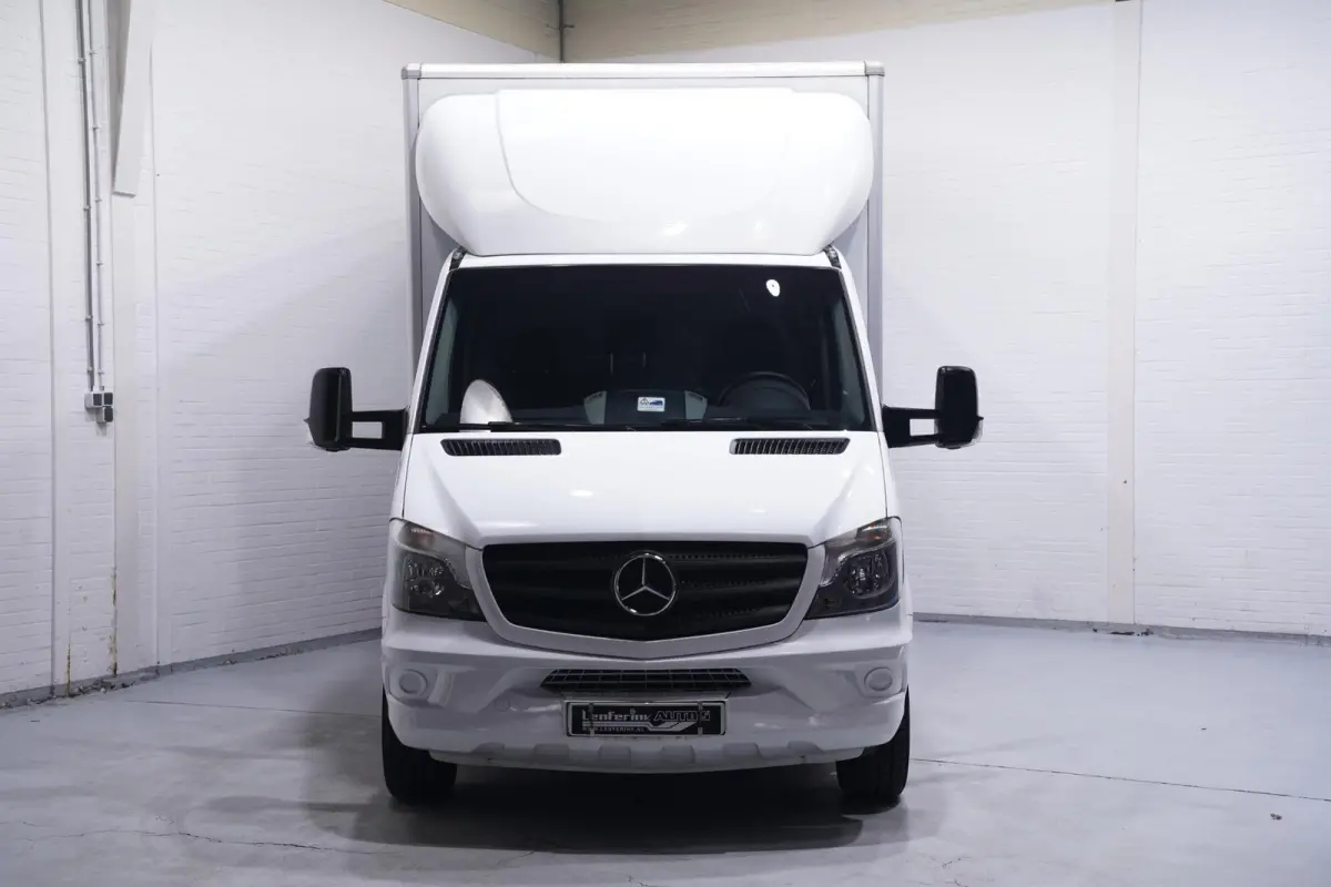 311 CDI Automaat Bakwagen met Deuren 20M3 Airco, Dakspoiler, LxBxH 430x210x220 cm, NAP, 3-Zits