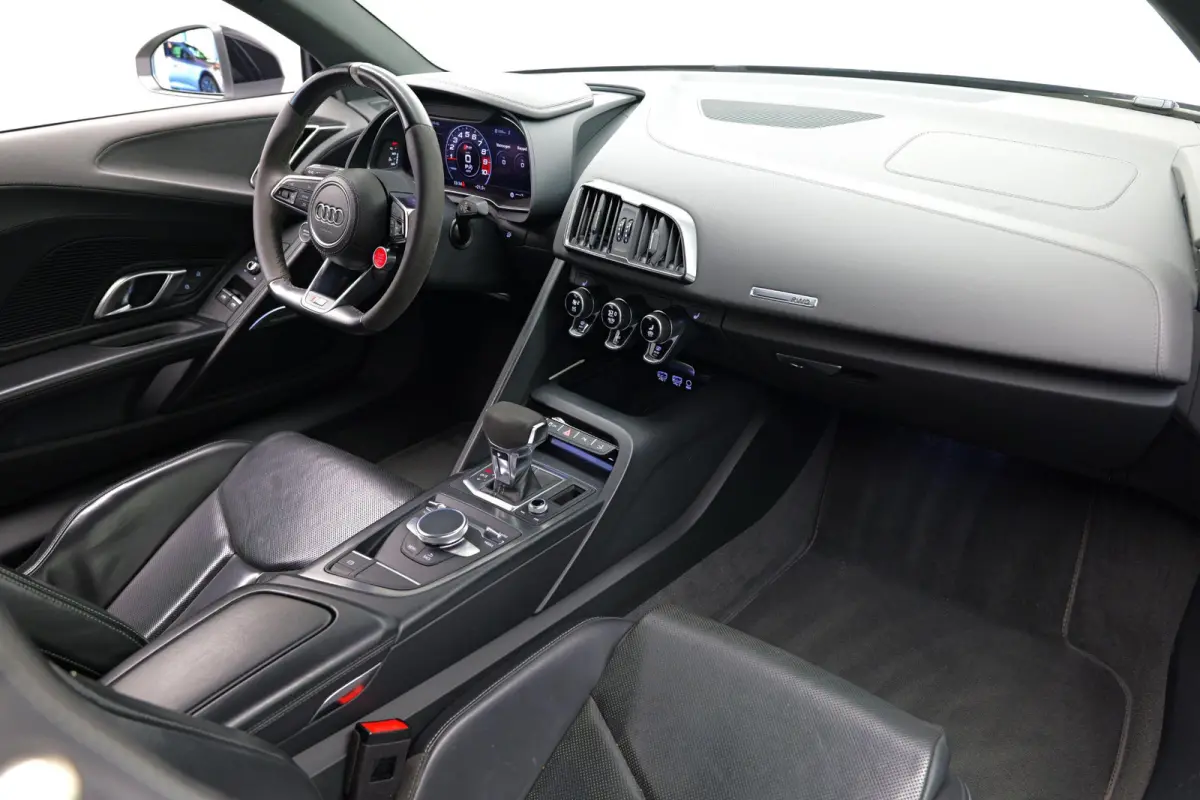 5.2 RWD |Carbon|Camera|Bang&Olufsen|