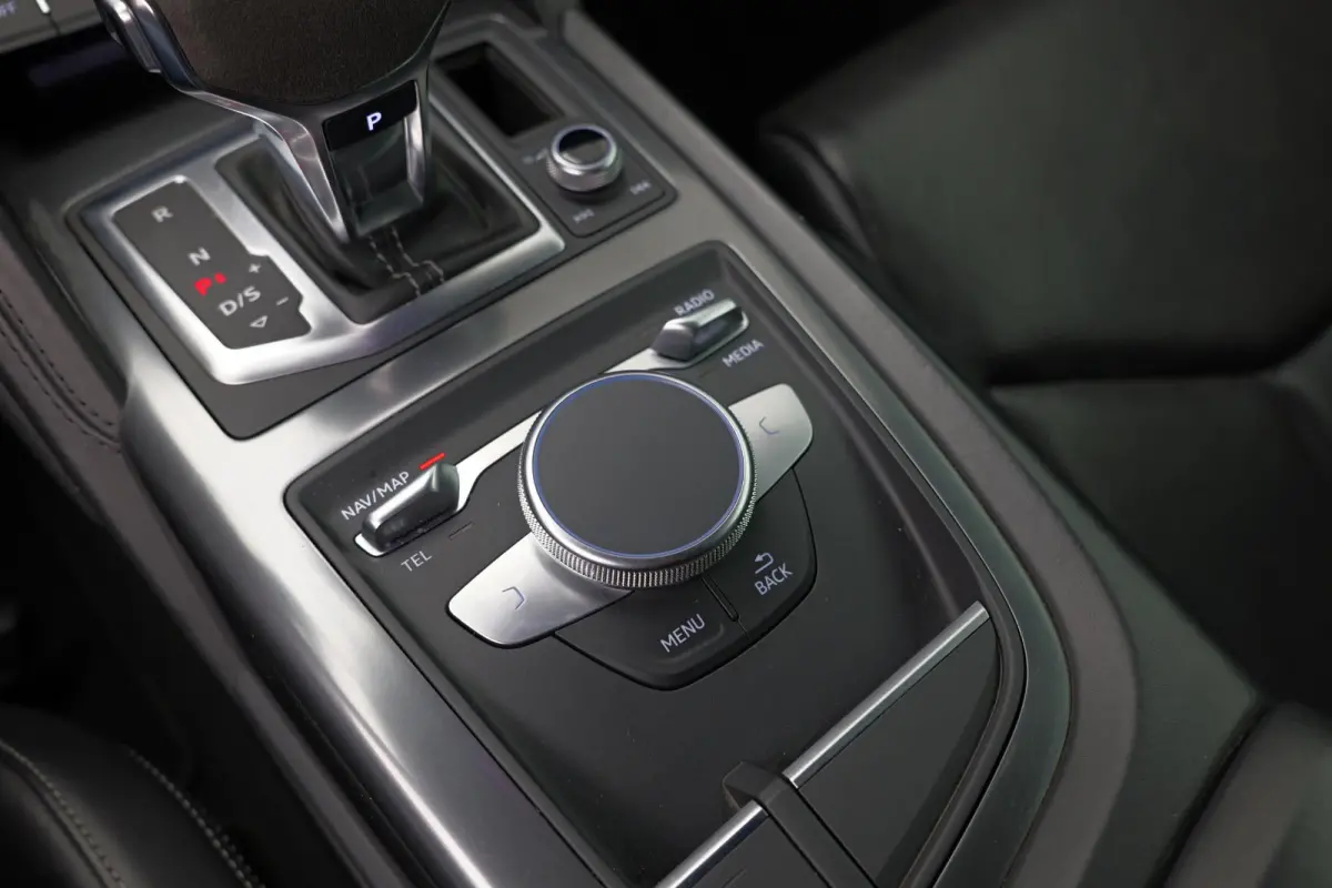 5.2 RWD |Carbon|Camera|Bang&Olufsen|