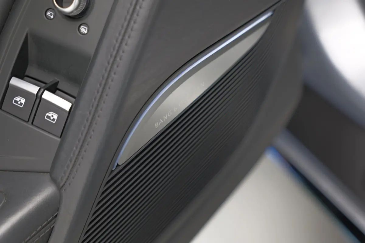 5.2 RWD |Carbon|Camera|Bang&Olufsen|