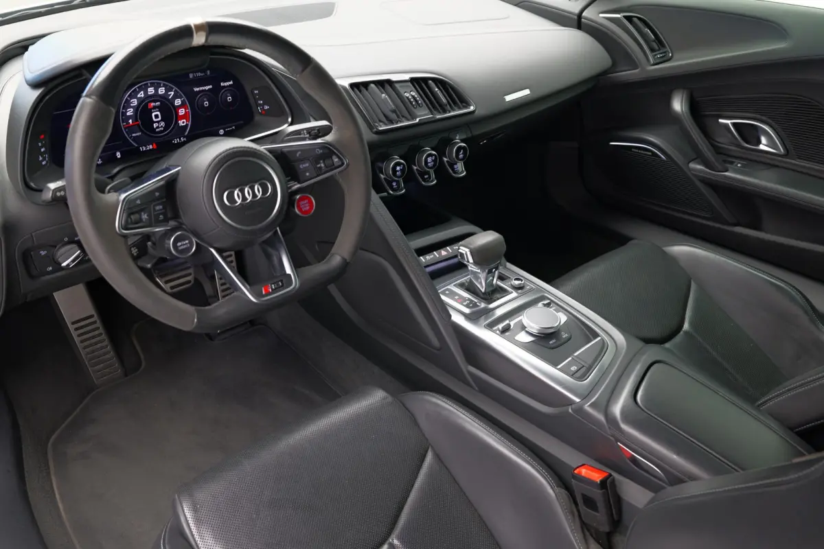 5.2 RWD |Carbon|Camera|Bang&Olufsen|