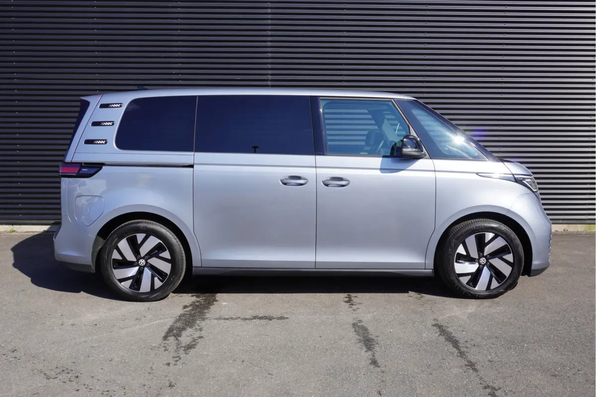 Icl. BTW Pro 77kWh 5 persoons 2x Schuifdeur Apple Carplay Parkeersensoren IQ Light Navigatie 19" Velgen Cruise control