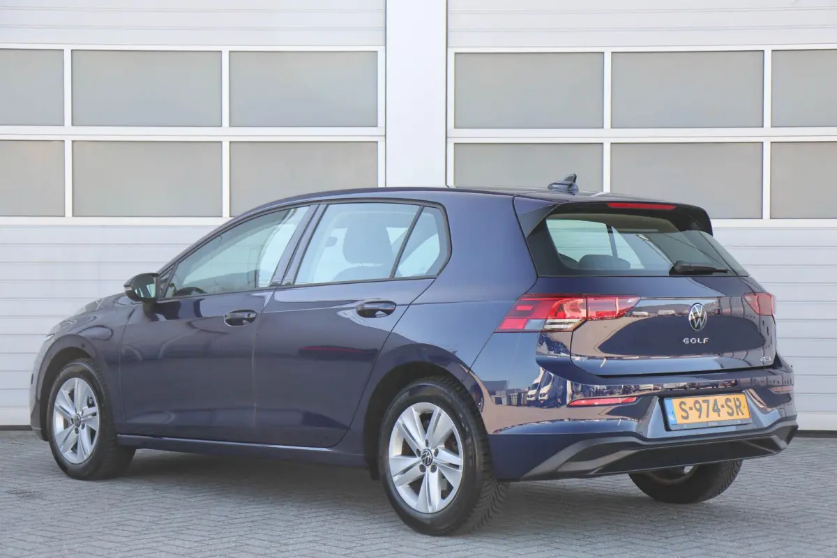 1.0 eTSI 110pk DSG Life | Navigatie | App Connect | Parkeersensoren