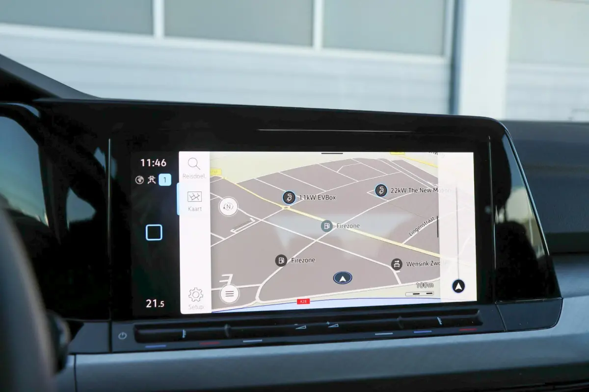 1.0 eTSI 110pk DSG Life | Navigatie | App Connect | Parkeersensoren