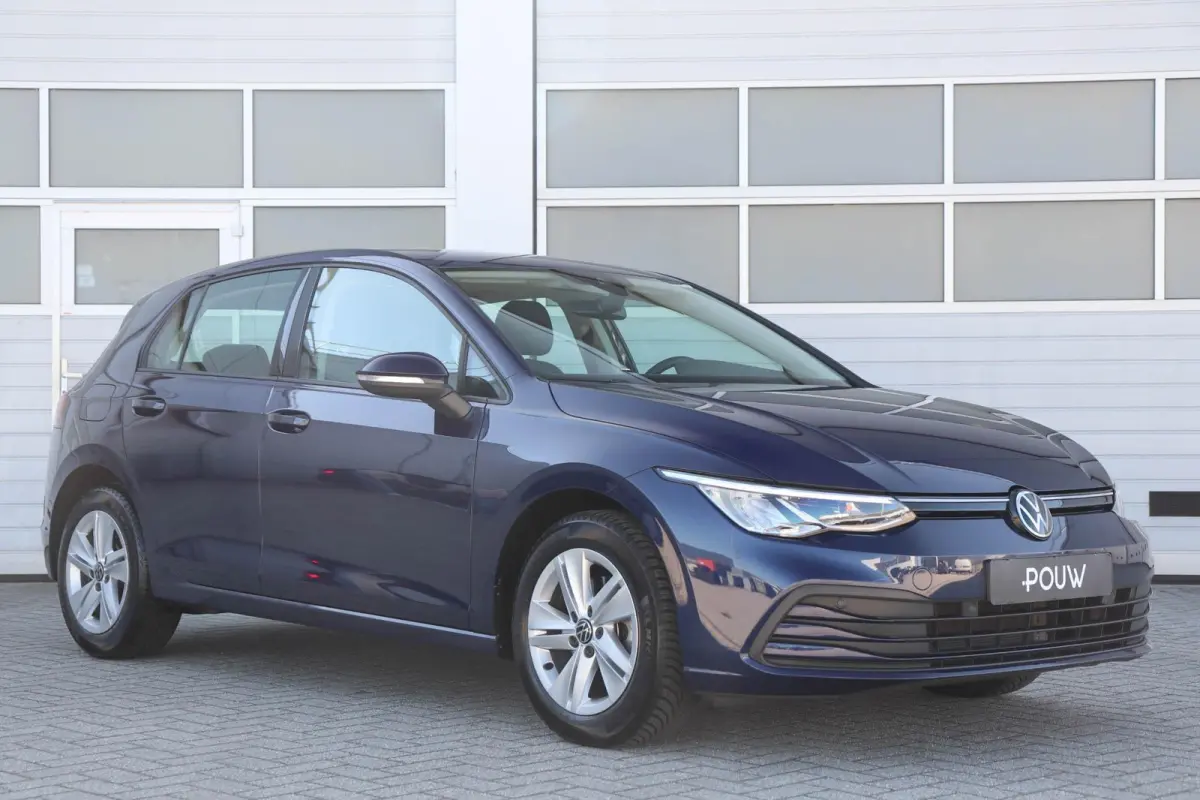 1.0 eTSI 110pk DSG Life | Navigatie | App Connect | Parkeersensoren