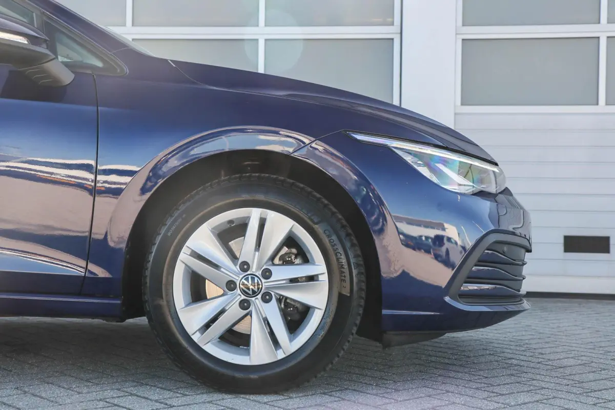 1.0 eTSI 110pk DSG Life | Navigatie | App Connect | Parkeersensoren