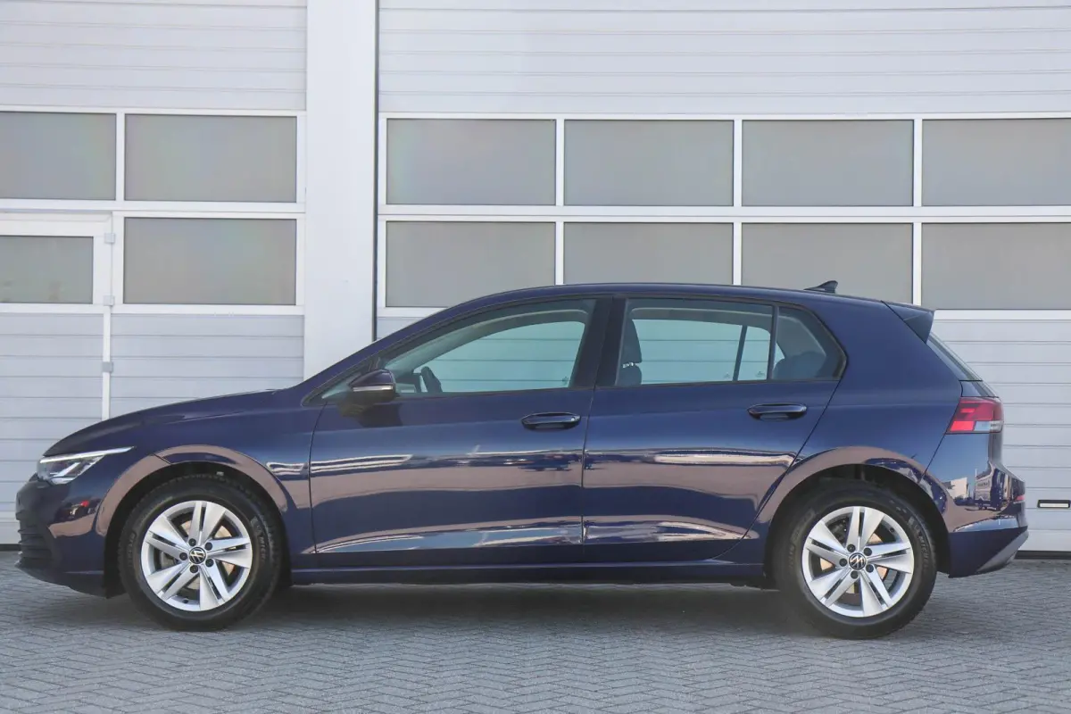 1.0 eTSI 110pk DSG Life | Navigatie | App Connect | Parkeersensoren