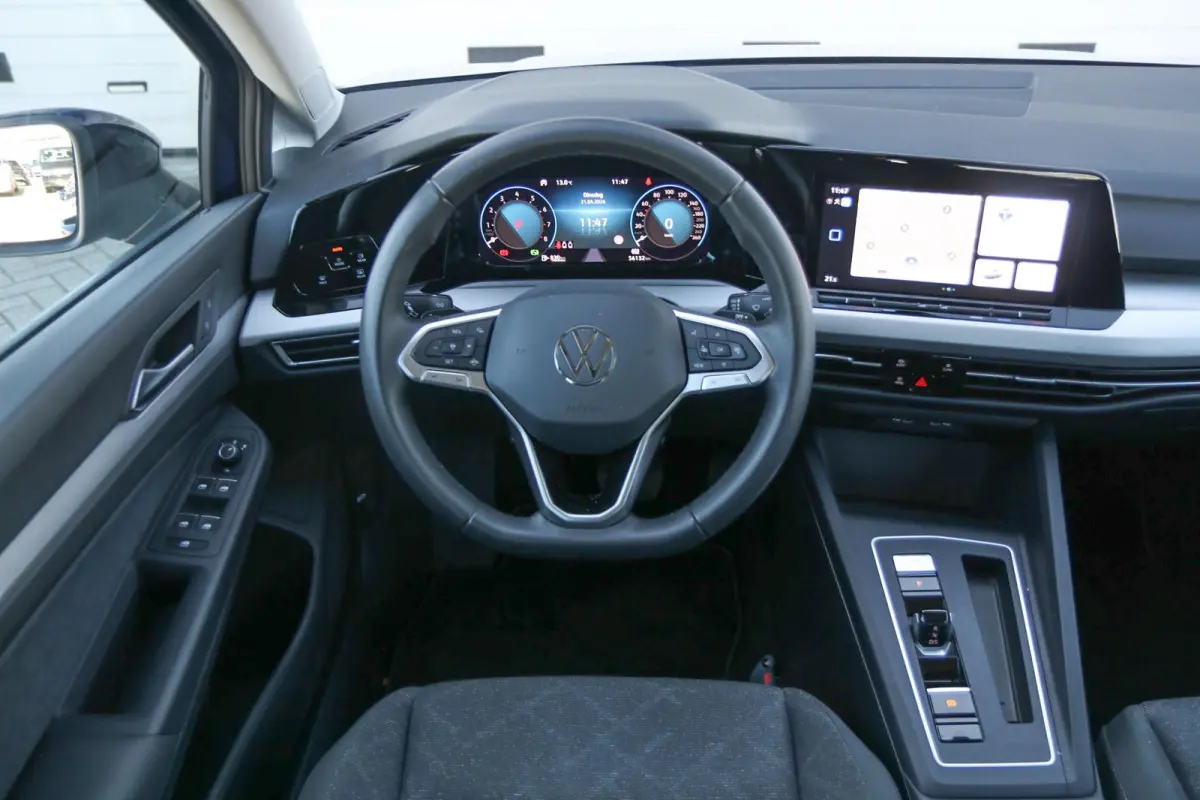 1.0 eTSI 110pk DSG Life | Navigatie | App Connect | Parkeersensoren
