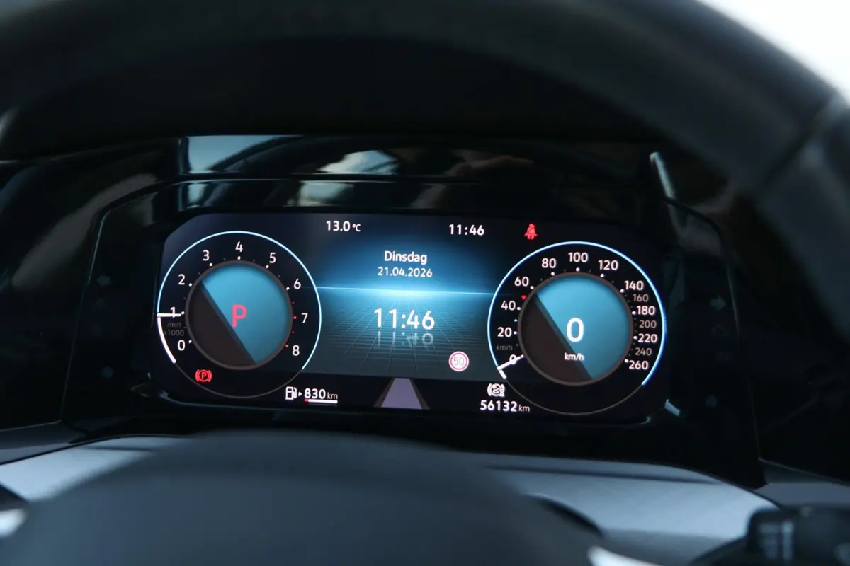 1.0 eTSI 110pk DSG Life | Navigatie | App Connect | Parkeersensoren
