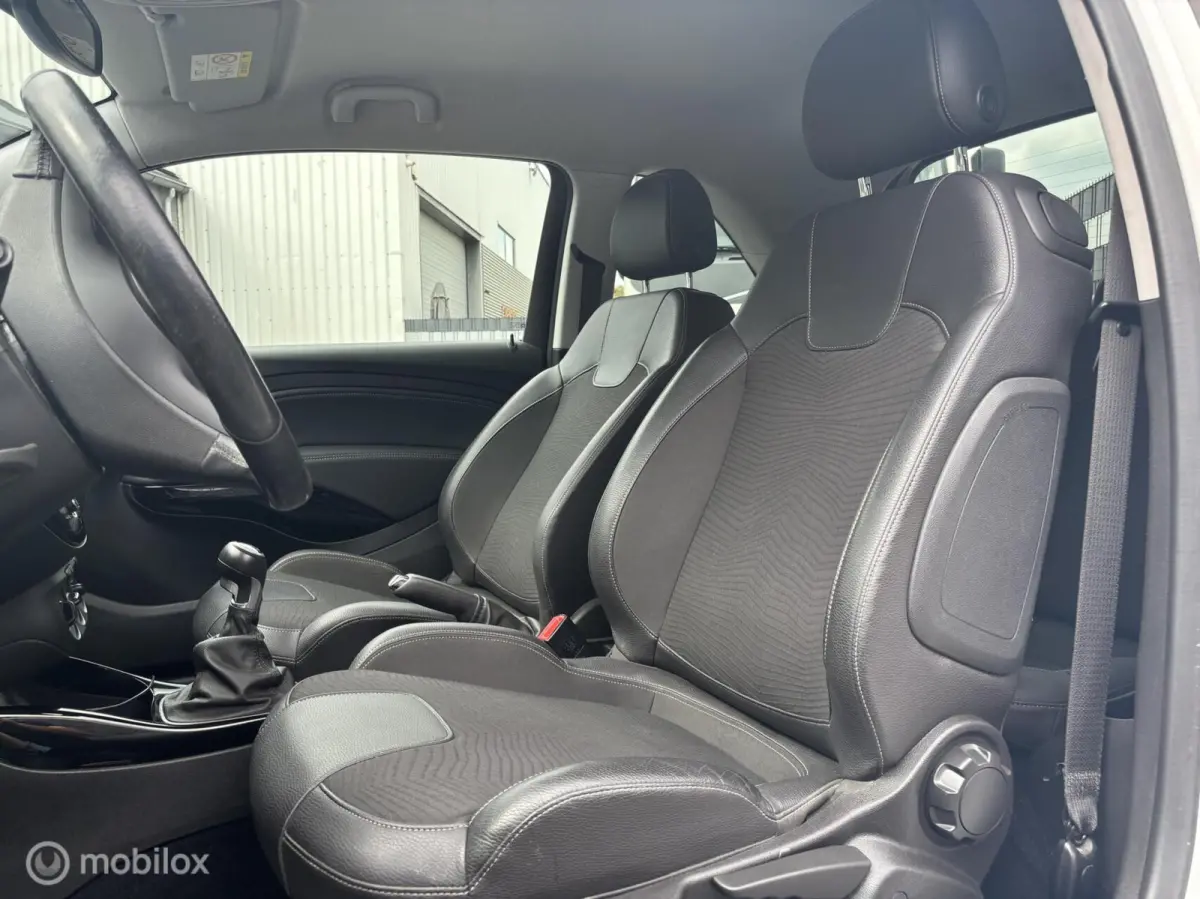 1.4 Carplay PDC Stuur/Stoelverwarming Airco Garant