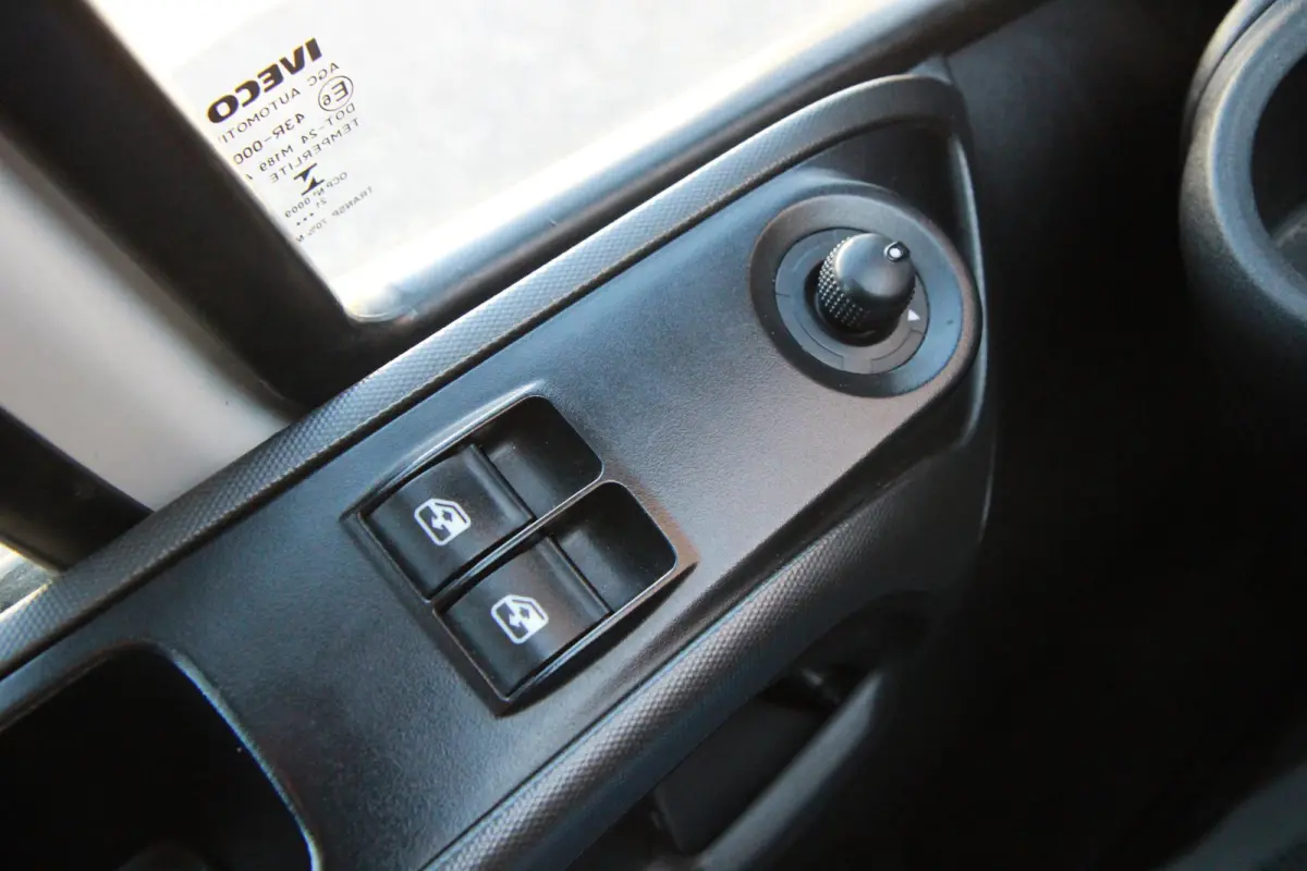35S14V 2.3 410L L5H2 / Automaat / 3,5 ton trek / Trekhaak