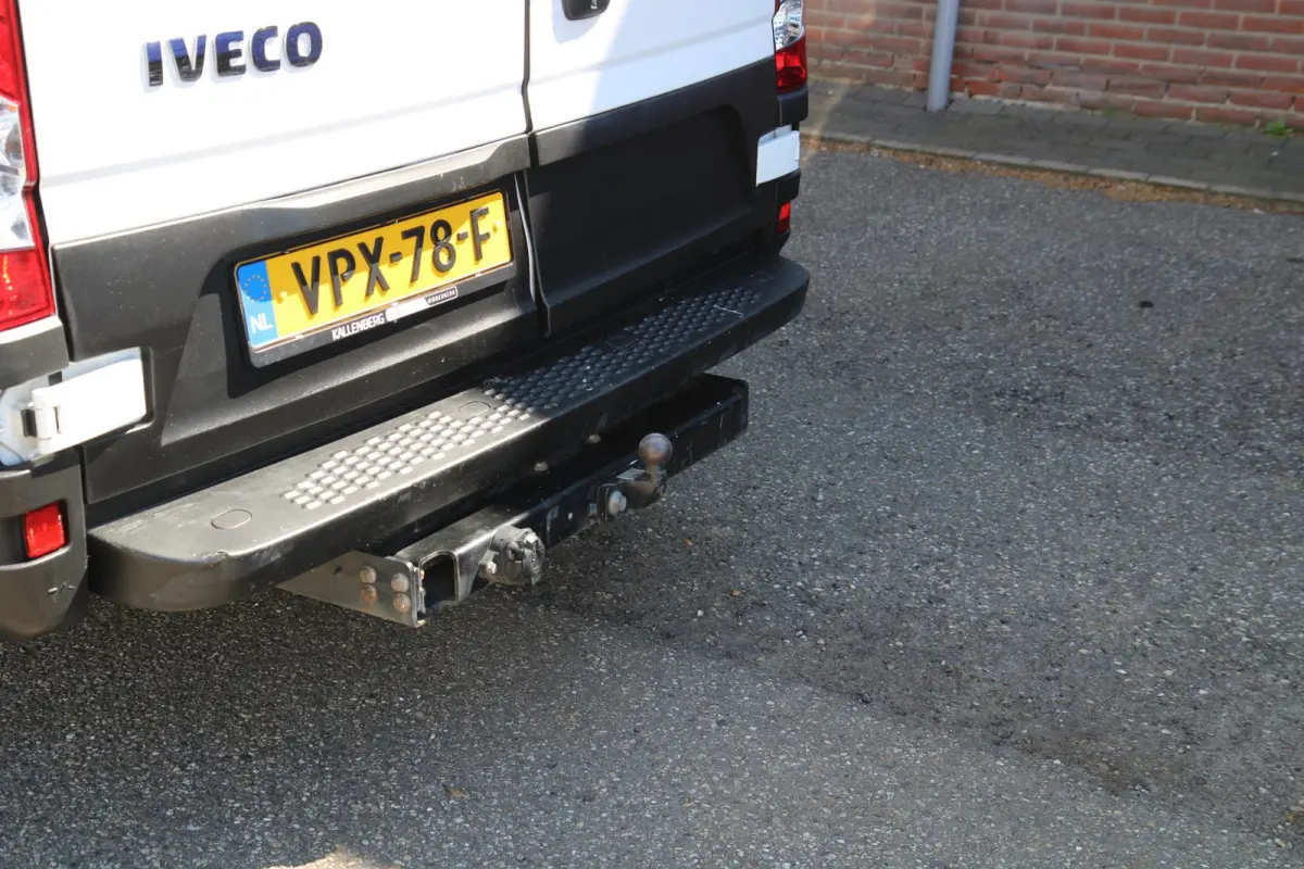 35S14V 2.3 410L L5H2 / Automaat / 3,5 ton trek / Trekhaak