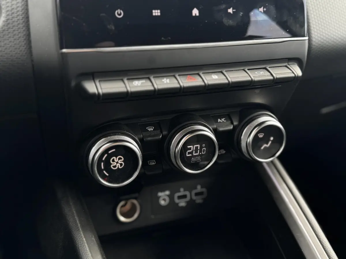 1.0 TCe Intens|Carplay|Cam|Climate|Keyless|LED