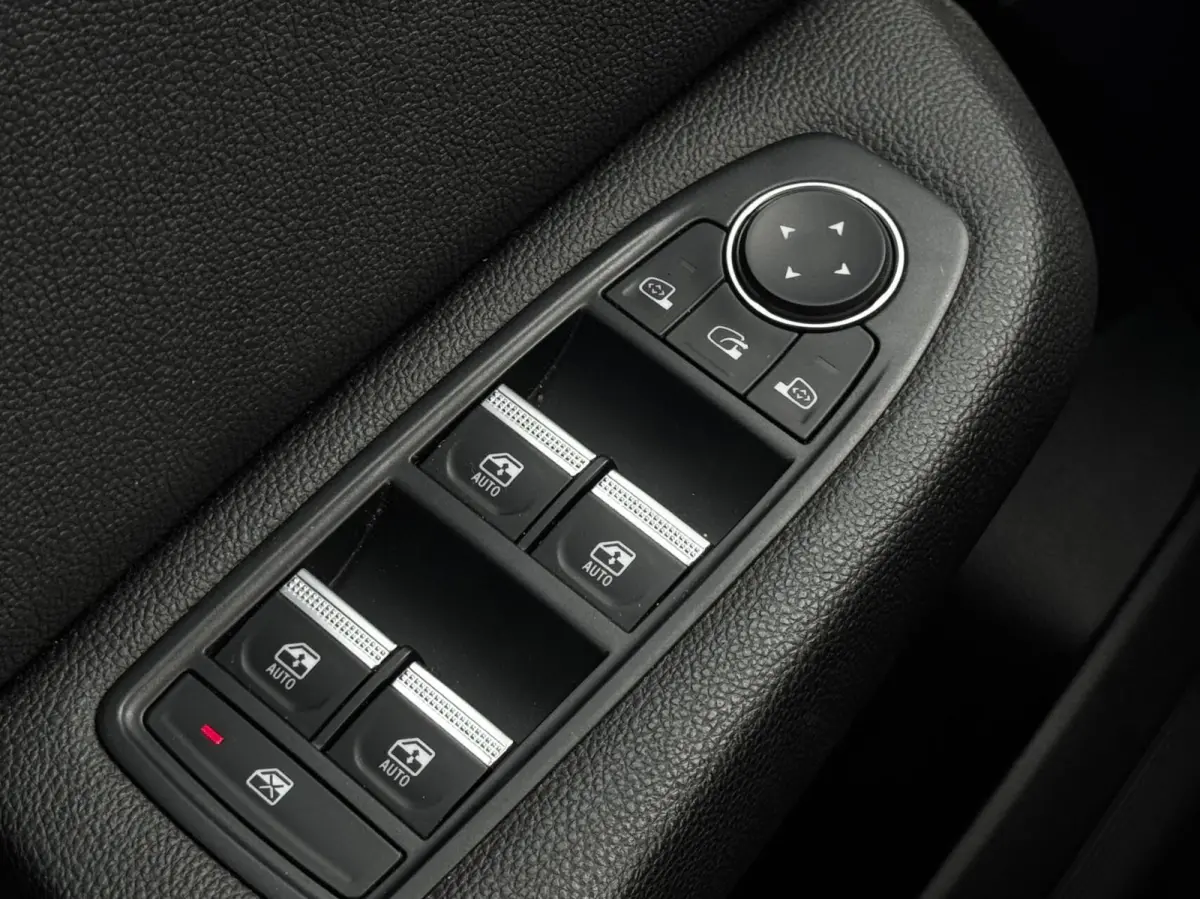 1.0 TCe Intens|Carplay|Cam|Climate|Keyless|LED