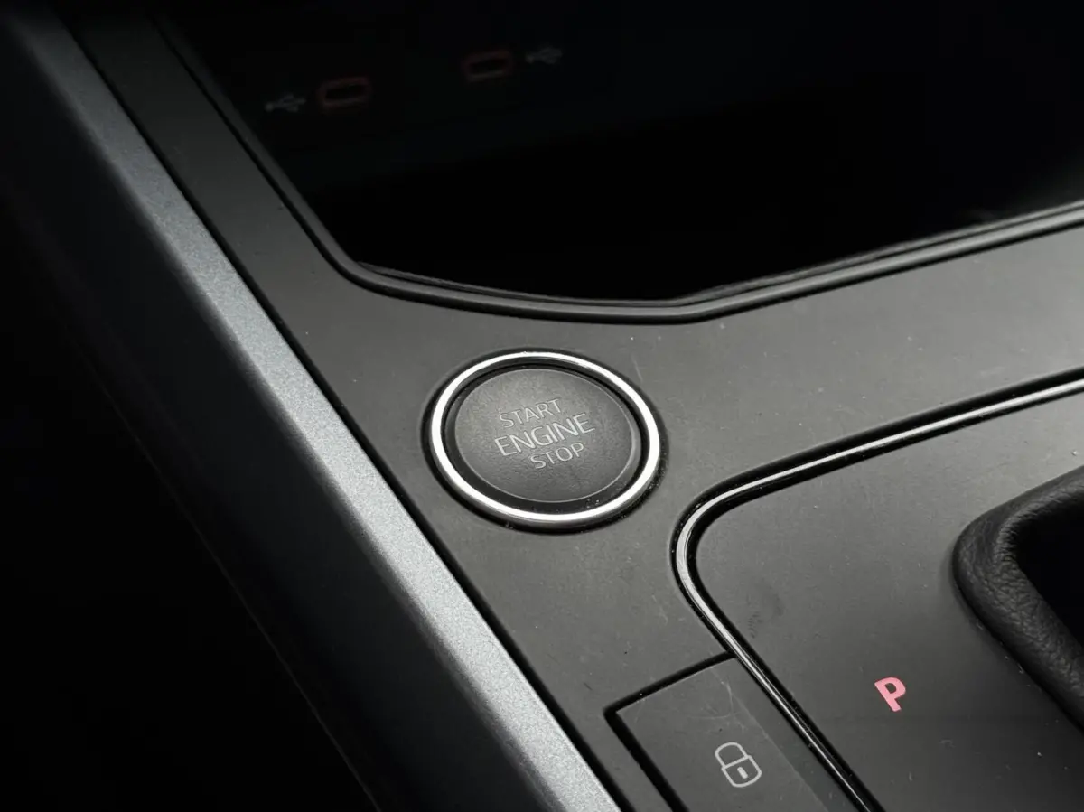 1.0TSI StyleBusiness Intense|ACC|Carplay|DSG|Cam