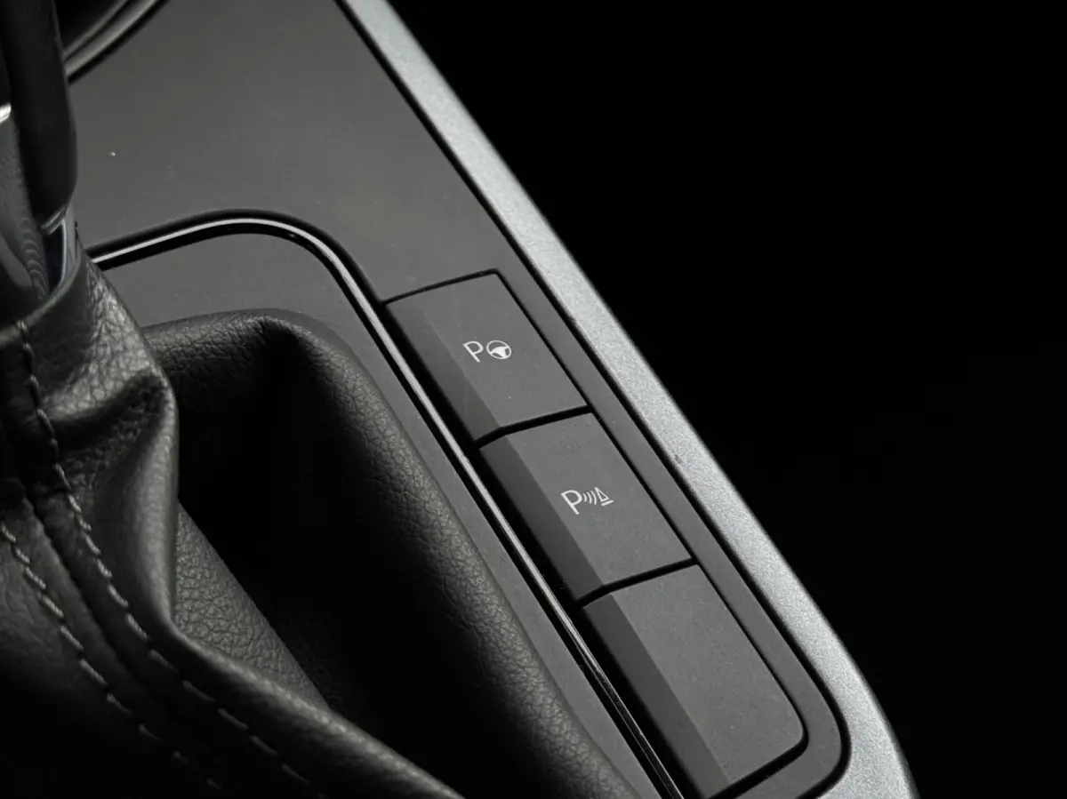1.0TSI StyleBusiness Intense|ACC|Carplay|DSG|Cam