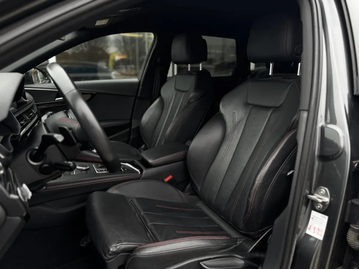 1.4TFSI Sport S line black edition|Carplay|18"