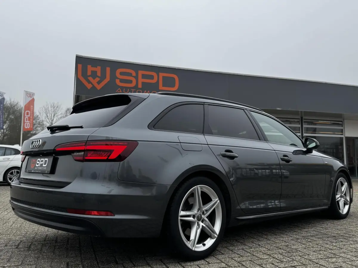 1.4TFSI Sport S line black edition|Carplay|18"
