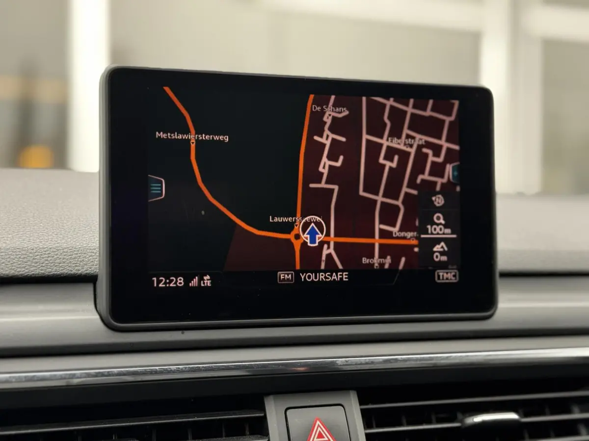 1.4TFSI Sport S line black edition|Carplay|18"
