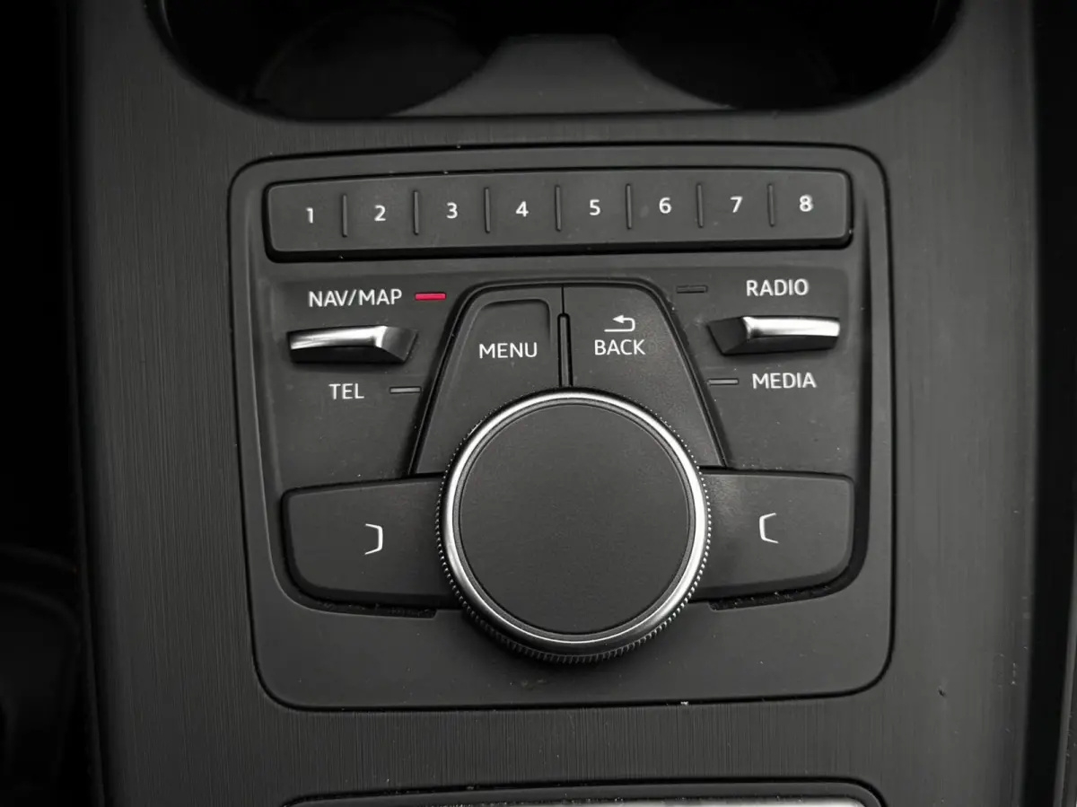 1.4TFSI Sport S line black edition|Carplay|18"