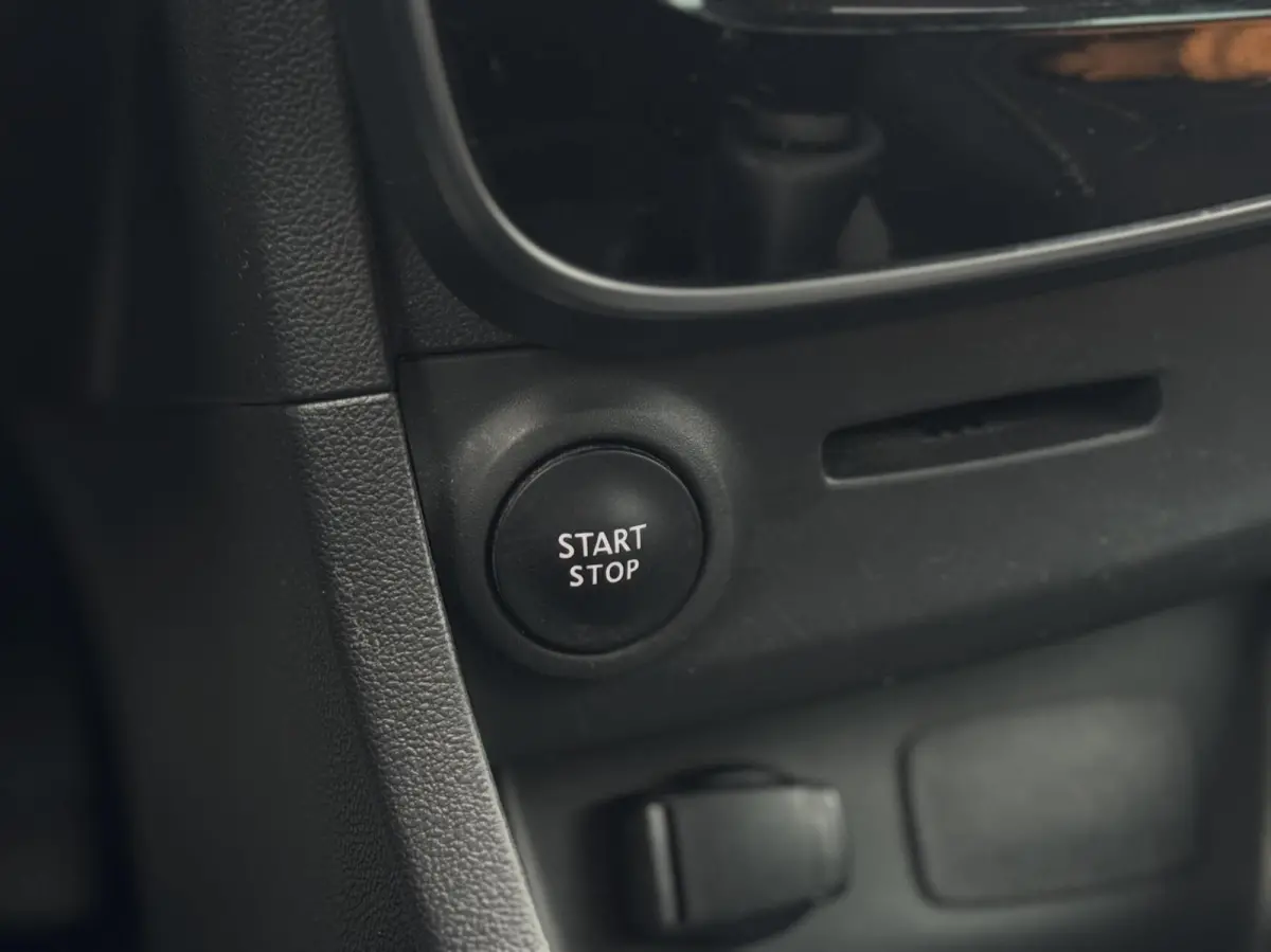 0.9 TCe Limited|DAB|Cruise|NAV|LM