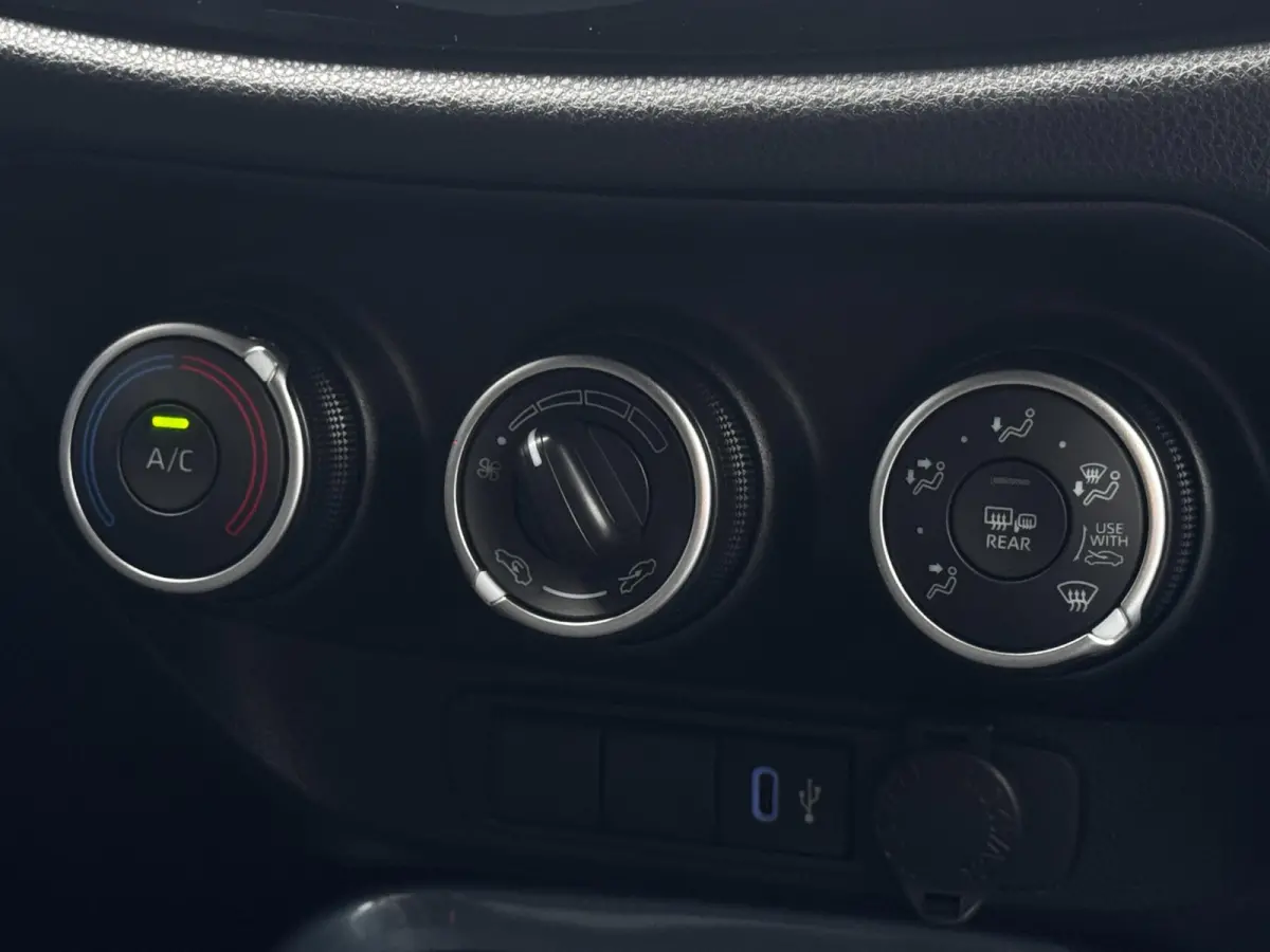1.0 VVT-i S-CVT Pulse | Automaat | Camera | Carplay | Adaptive Cruise |