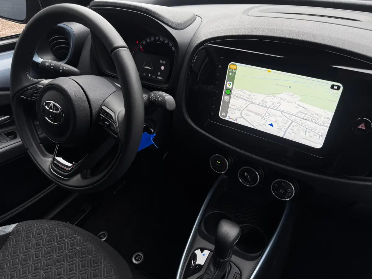 1.0 VVT-i S-CVT Pulse | Automaat | Camera | Carplay | Adaptive Cruise |