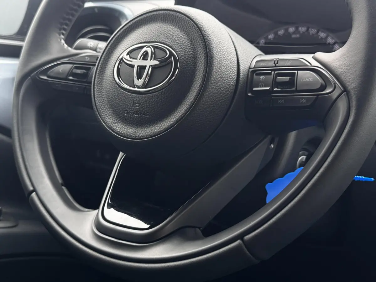 1.0 VVT-i S-CVT Pulse | Automaat | Camera | Carplay | Adaptive Cruise |