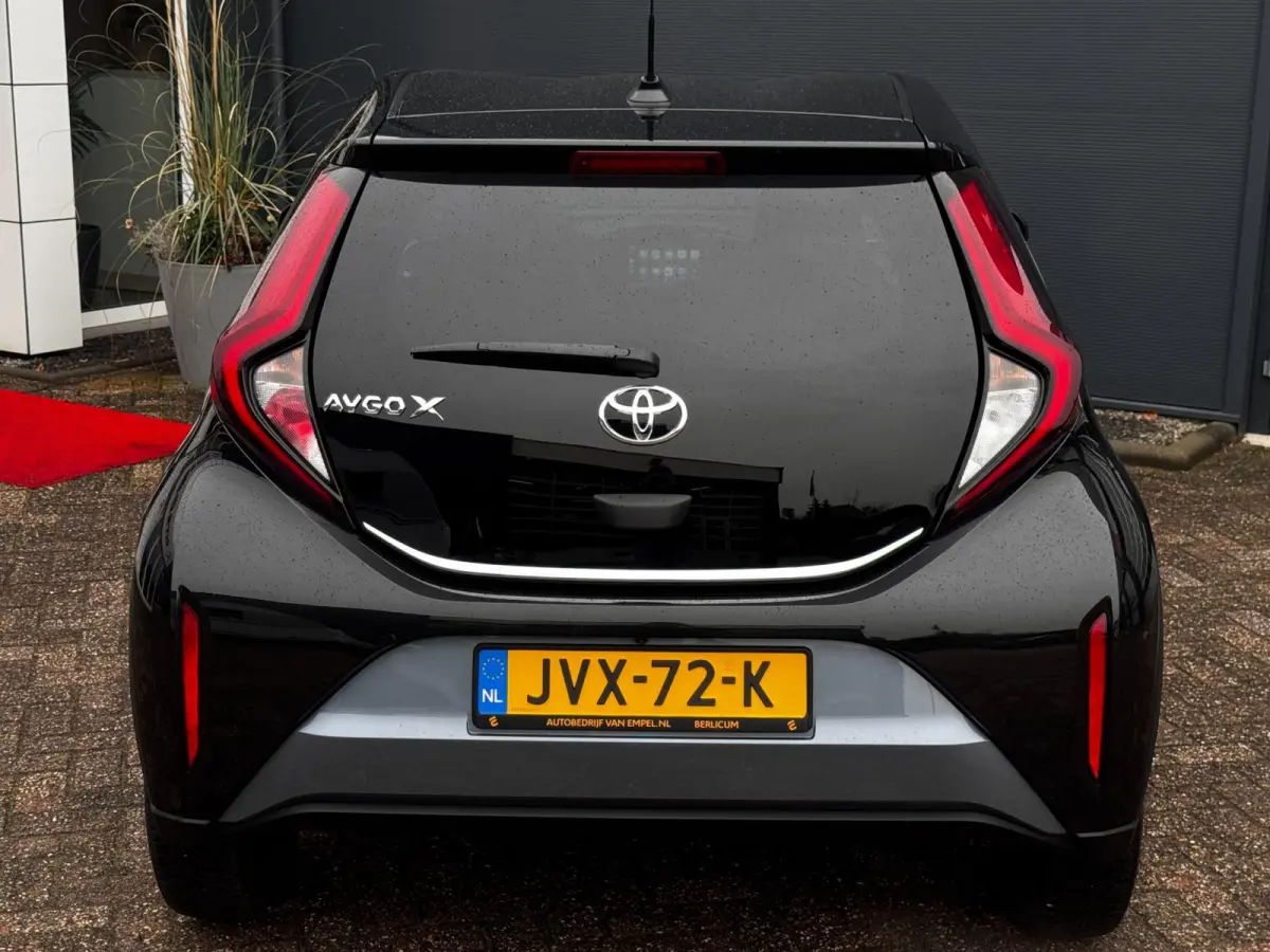 1.0 VVT-i S-CVT Pulse | Automaat | Camera | Carplay | Adaptive Cruise |