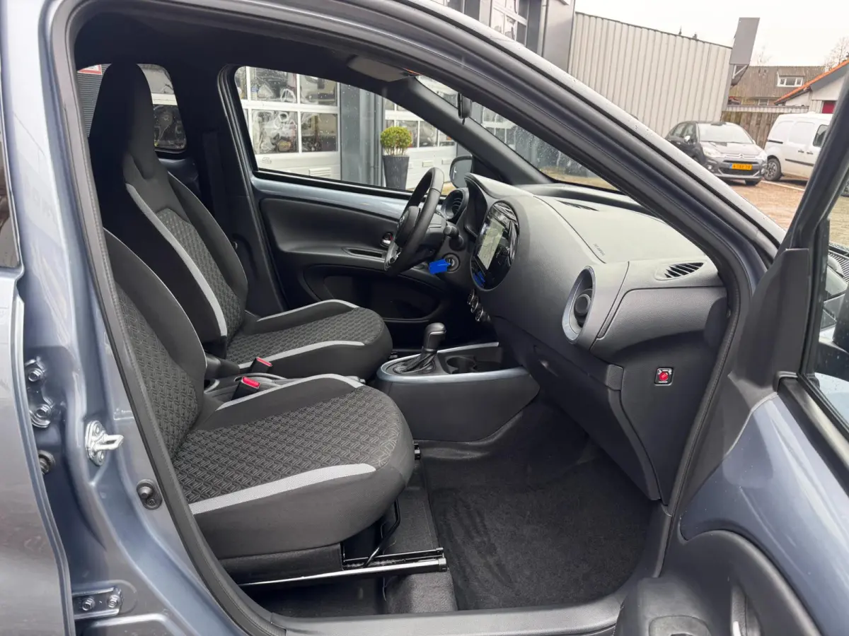 1.0 VVT-i S-CVT Pulse | Automaat | Camera | Carplay | Adaptive Cruise |
