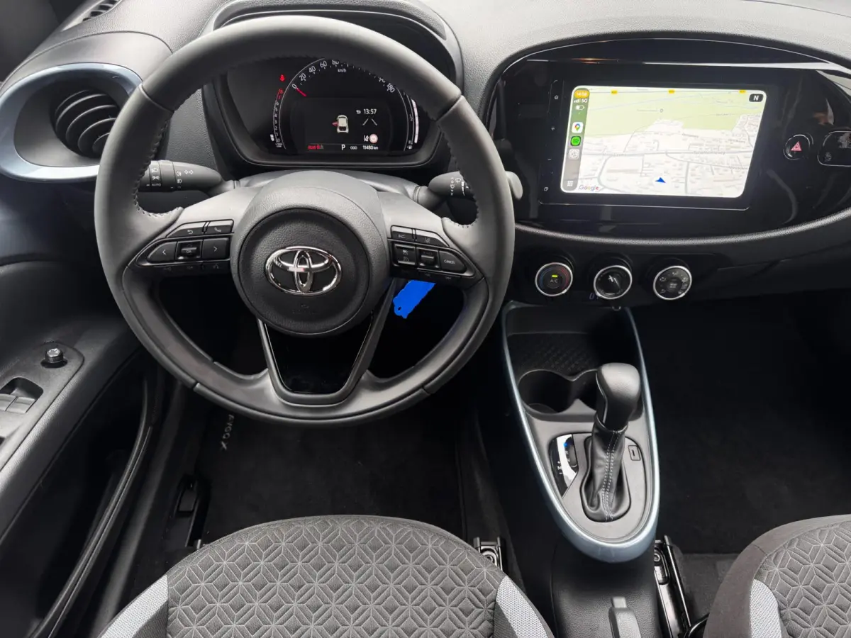 1.0 VVT-i S-CVT Pulse | Automaat | Camera | Carplay | Adaptive Cruise |
