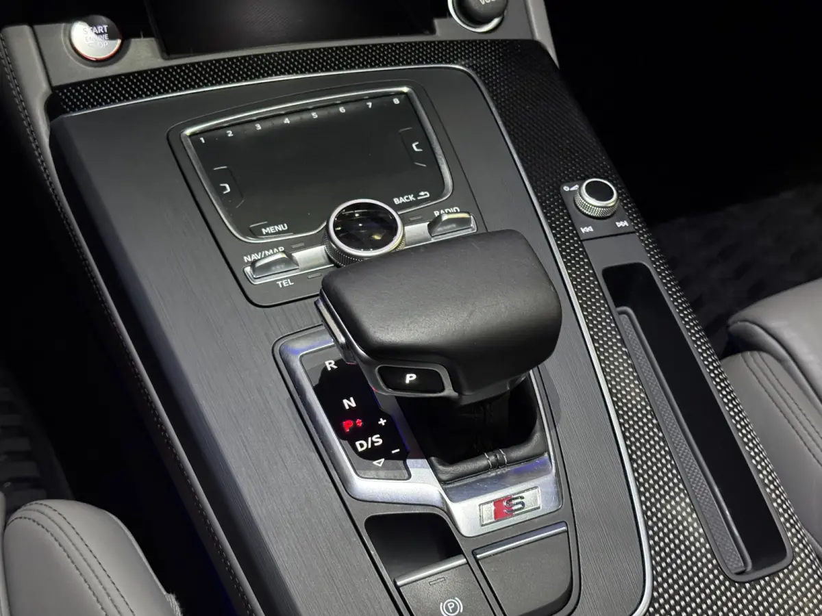 SQ5 3.0 TFSI SQ5 quattro PANO | CARBON | SFEERVERL. | TREKHAAK | HUD