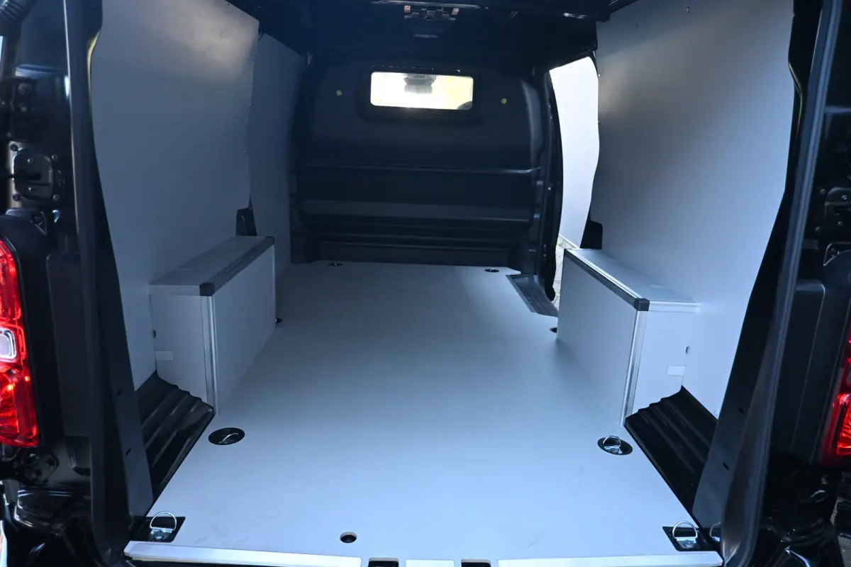 Electric L3 75 kWh STX DEMO-DEAL! 8 Jaar Garantie! | Vol-Leder | Betimmering | Full-LED | Achteruitrijcamera | Climate Control | !!