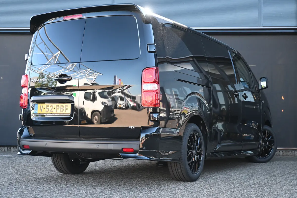 Electric L3 75 kWh STX DEMO-DEAL! 8 Jaar Garantie! | Vol-Leder | Betimmering | Full-LED | Achteruitrijcamera | Climate Control | !!