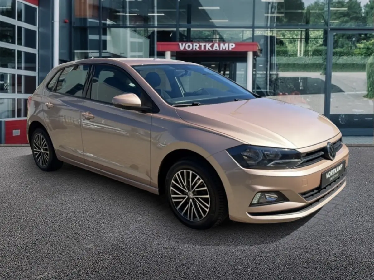 1.0 TSI COMFORTLINE ACC/AIRCO/NAVI/CARPLAY/DAB