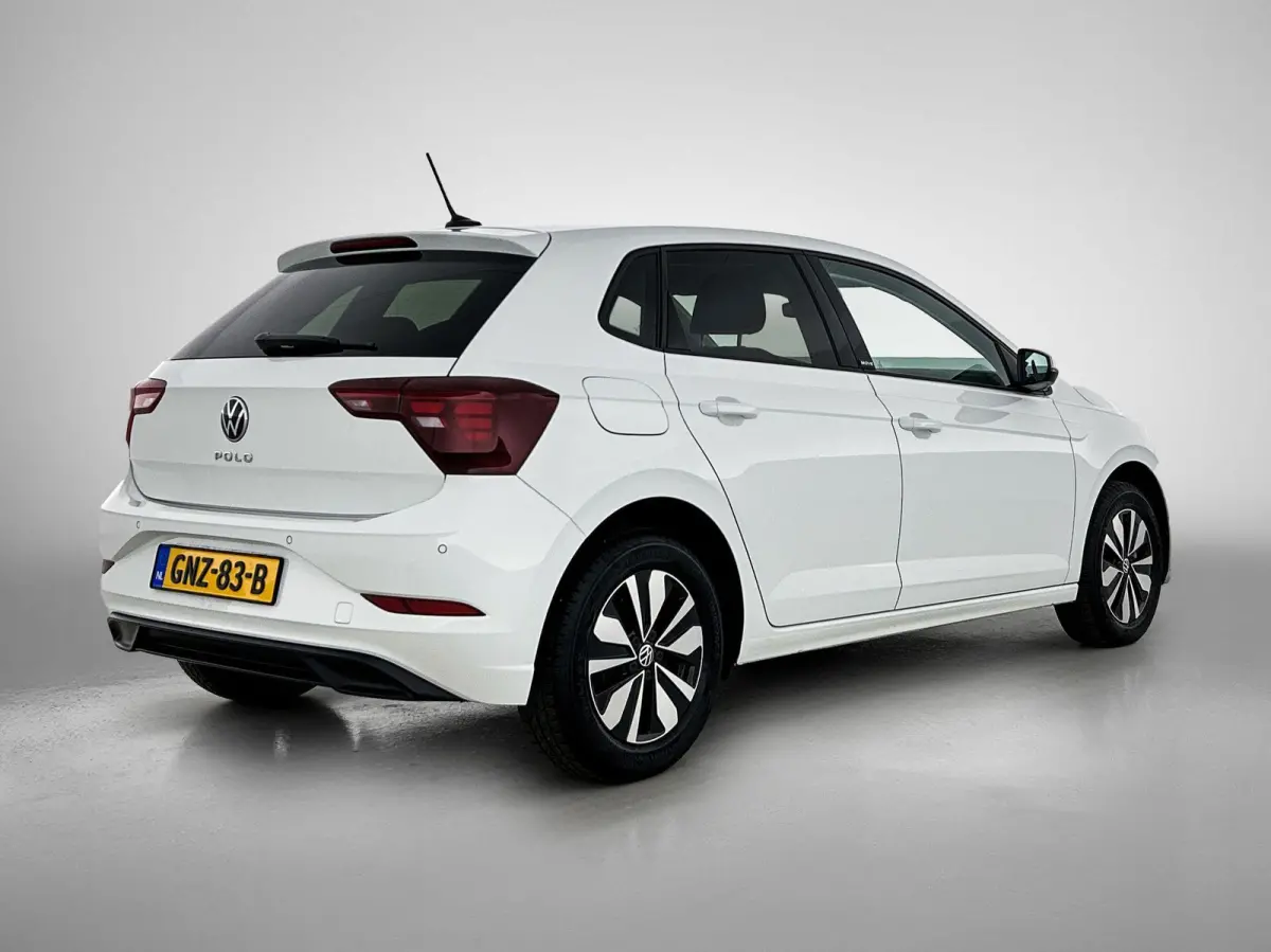 1.0 TSI Life Business | 95 PK | Stoelverwarming | Digital Cockpit | Climatronic (Automatische Airco) | Parkeersensoren |