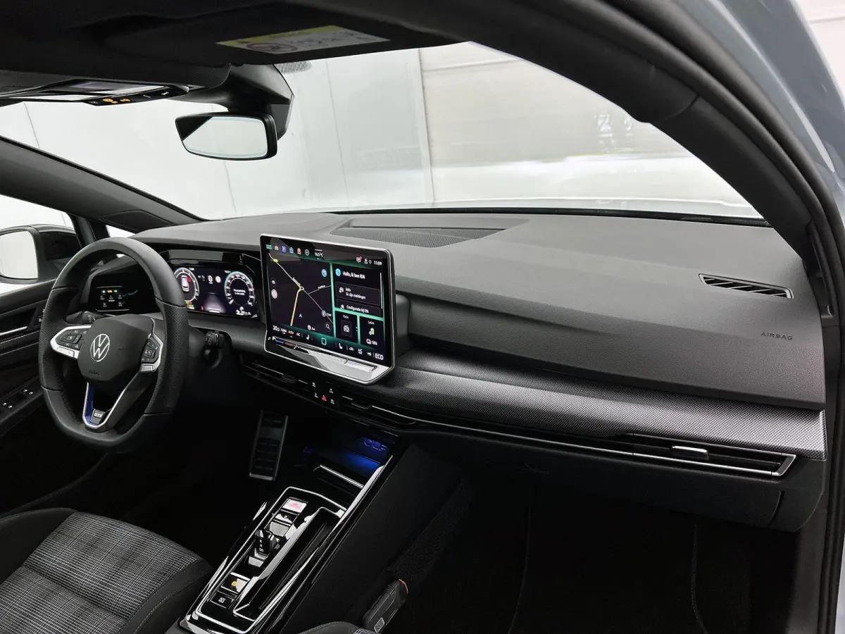 1.5 eHybrid GTE 272 PK | SoH 100% | Automaat | Black Style Pakket | 360* Camera (Helicopter) | Panorama Dak | Stoel en Stuurverwarming
