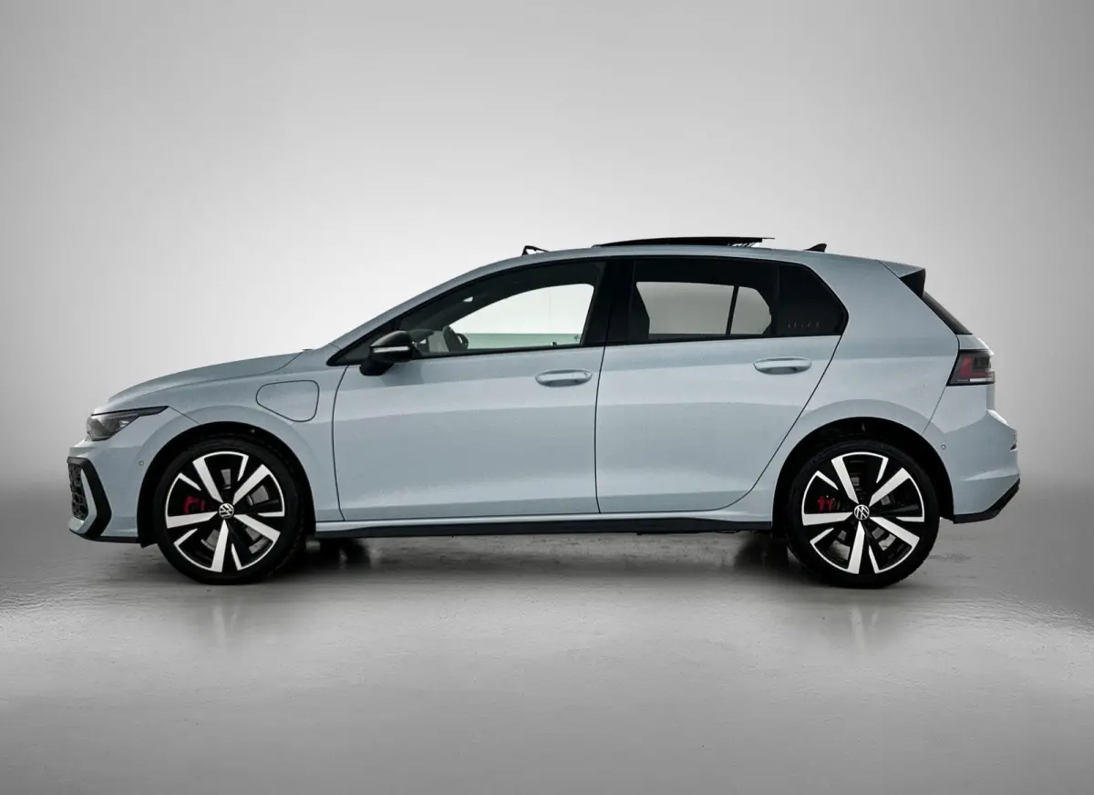 1.5 eHybrid GTE 272 PK | SoH 100% | Automaat | Black Style Pakket | 360* Camera (Helicopter) | Panorama Dak | Stoel en Stuurverwarming
