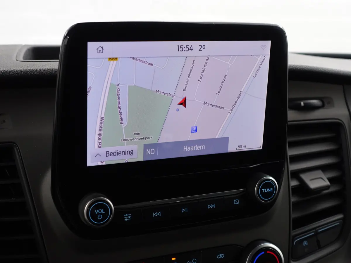 300 2.0 TDCI Sportline Aut- Carplay, Android Auto, Xenon Led, Lane Assist, Trekhaak, 3 Pers, Leder