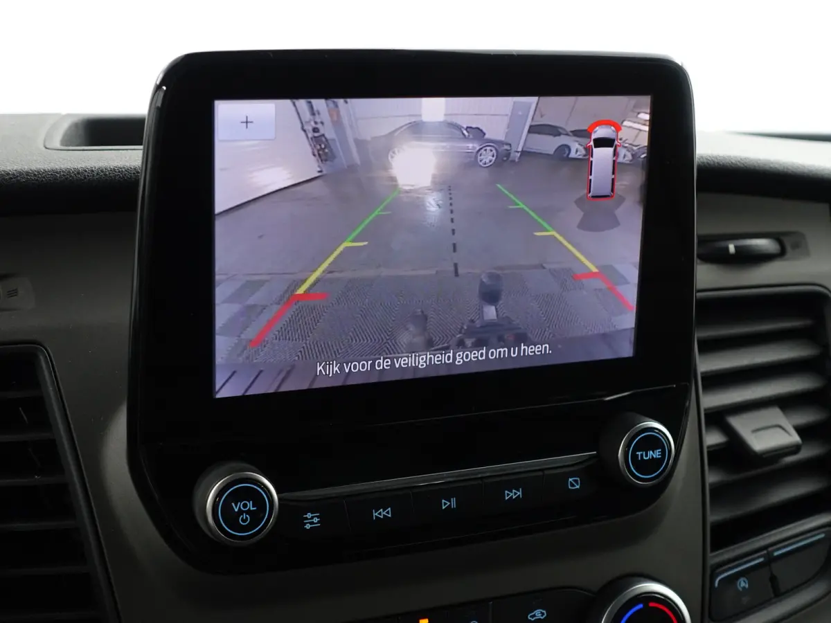 300 2.0 TDCI Sportline Aut- Carplay, Android Auto, Xenon Led, Lane Assist, Trekhaak, 3 Pers, Leder